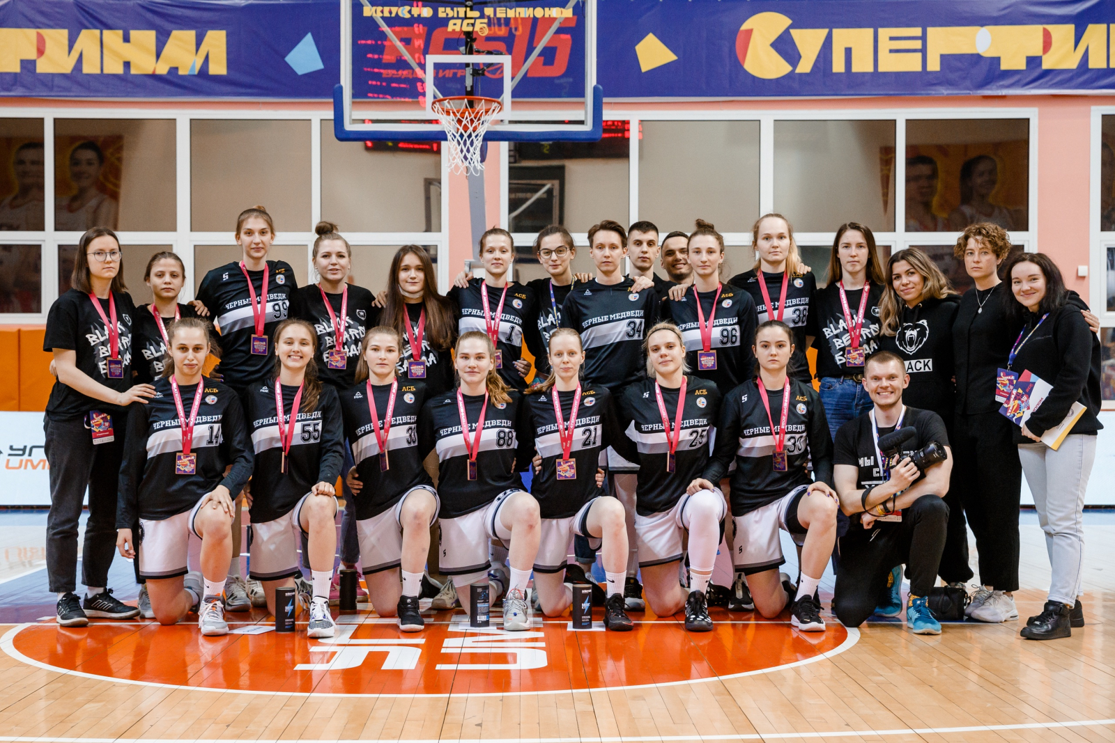 Наши баскетболистки - бронзовые призеры Лиги Белова!