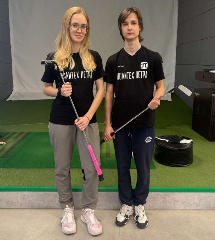 Изображение: Победы на турнире по мини-гольфу!